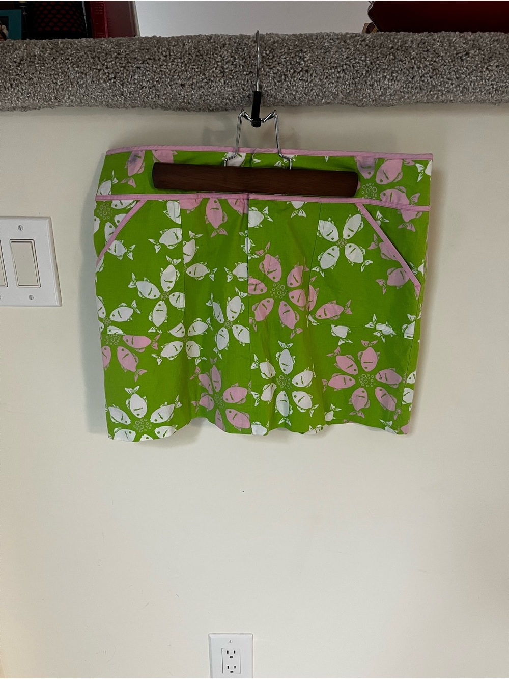 Lilly Pulitzer Green skort with Pink and White Fish Print